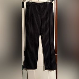 Faconnable women’s size 6 navy and gray pinstriped trouser pant